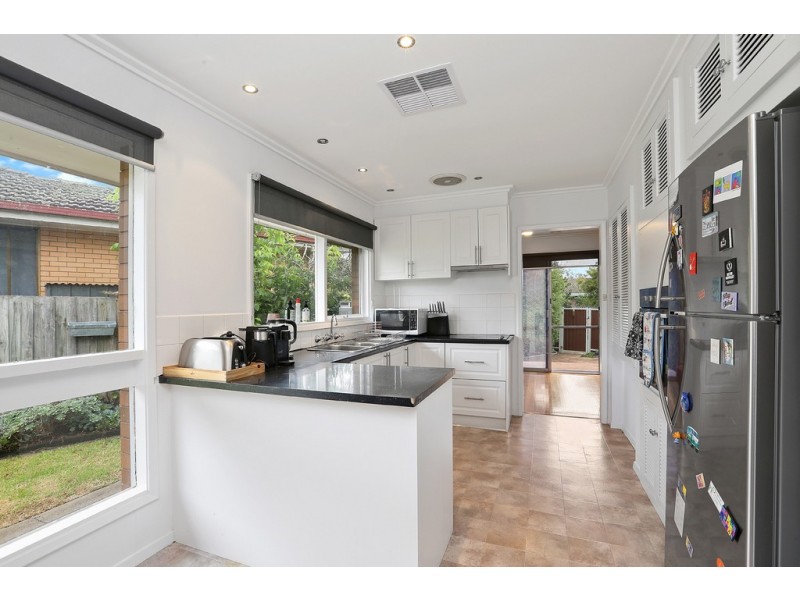 24 Fairfield Avenue, Belmont VIC 3216