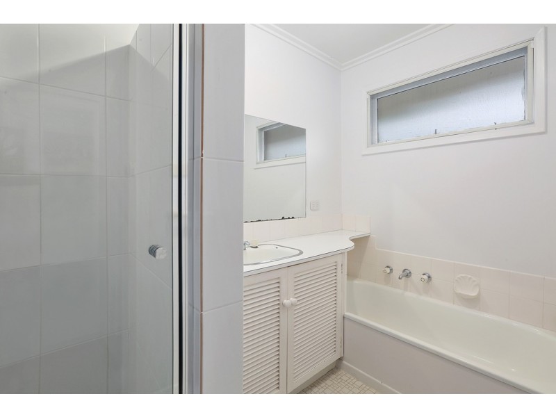 24 Fairfield Avenue, Belmont VIC 3216