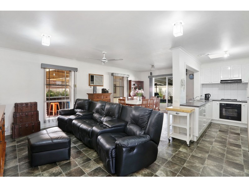 4 Prouse Court, Corio VIC 3214