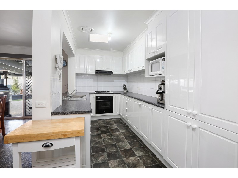 4 Prouse Court, Corio VIC 3214