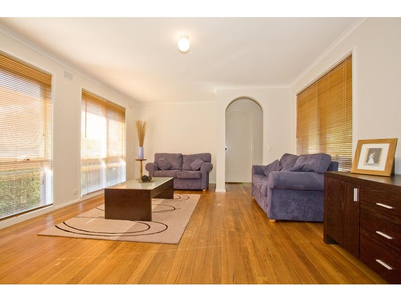 70 Smeaton Close, Lara VIC 3212