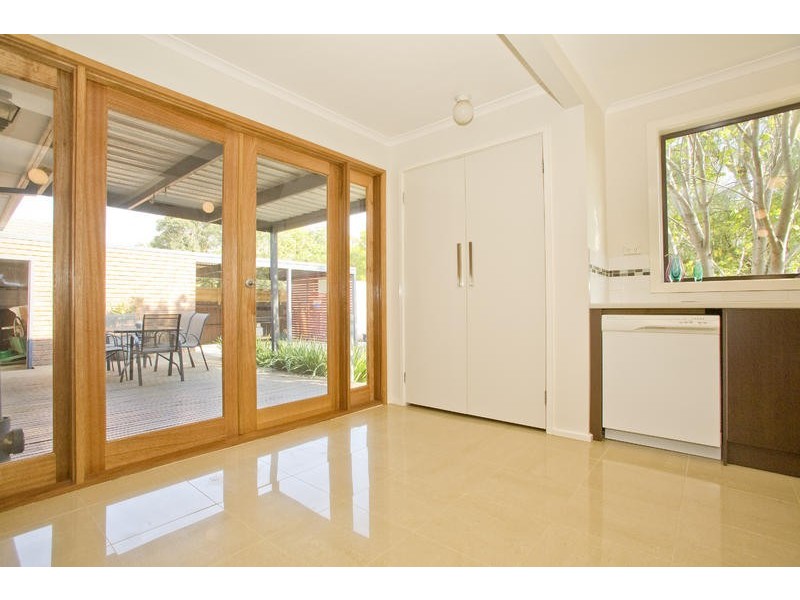 70 Smeaton Close, Lara VIC 3212