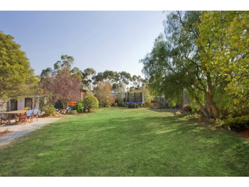 70 Smeaton Close, Lara VIC 3212