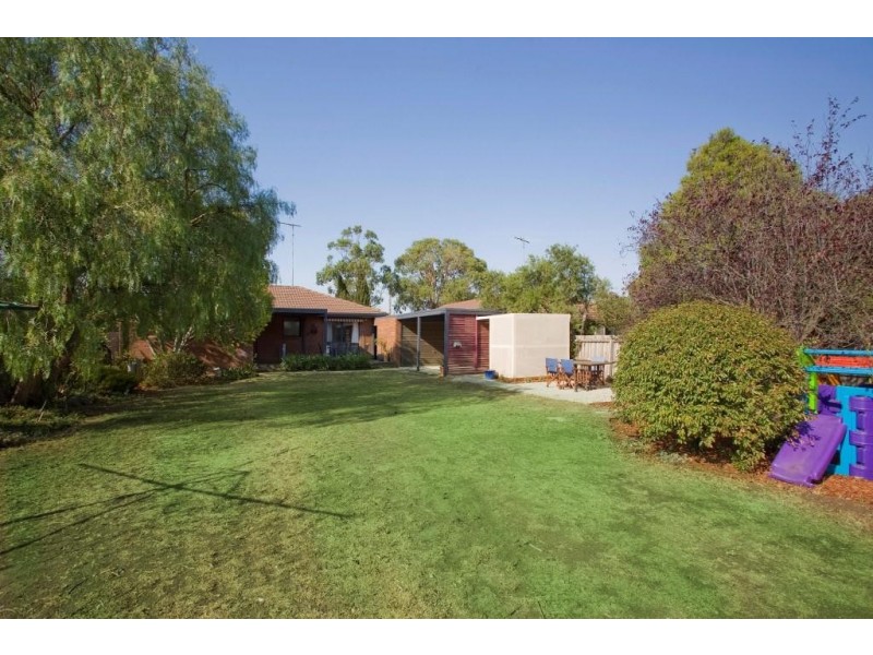 70 Smeaton Close, Lara VIC 3212