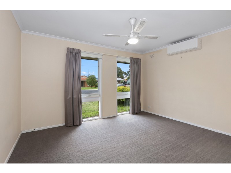 1/90 Smeaton Close, Lara VIC 3212