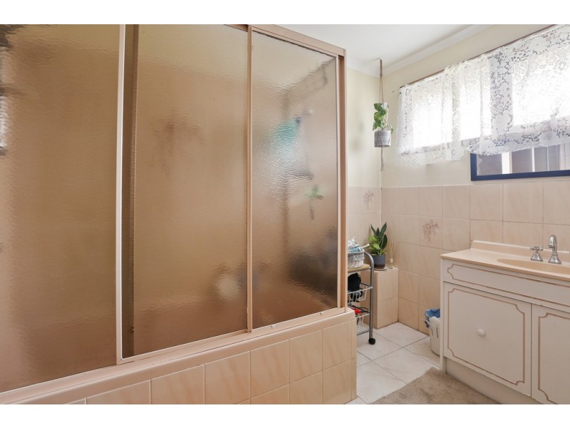 4 Hastings Way, Corio VIC 3214