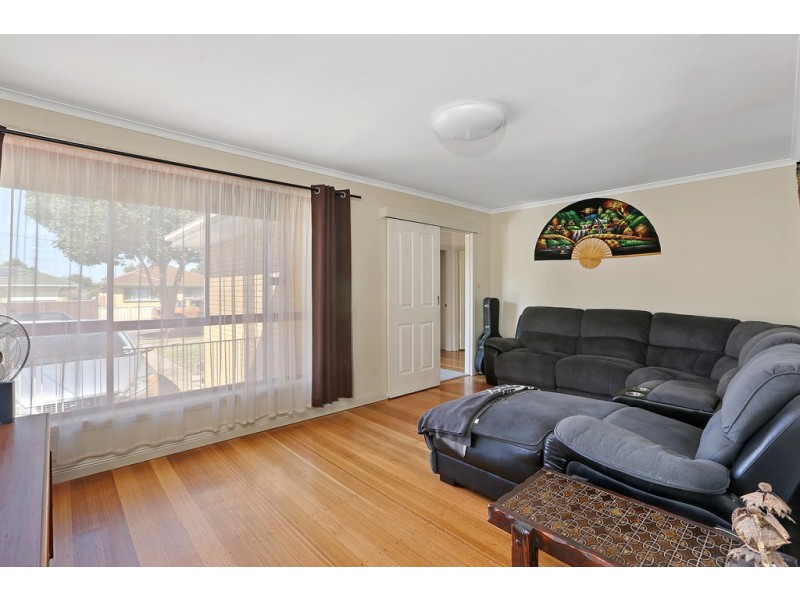 9 Rosemary Avenue, Corio VIC 3214