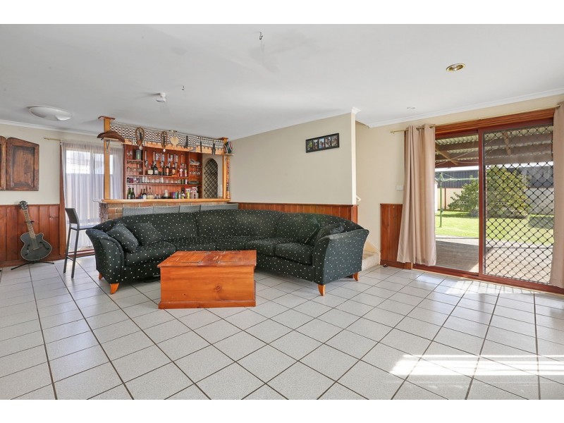 9 Rosemary Avenue, Corio VIC 3214