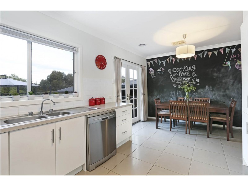 71 Rennie Street, Lara VIC 3212