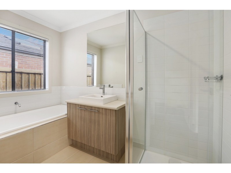 61 Marimba Street, Lara VIC 3212