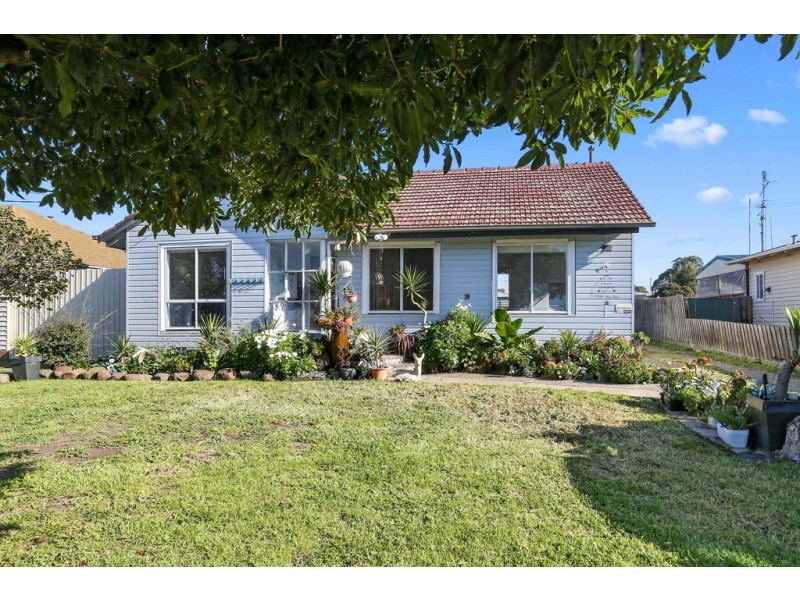 19 Station Street, Norlane VIC 3214