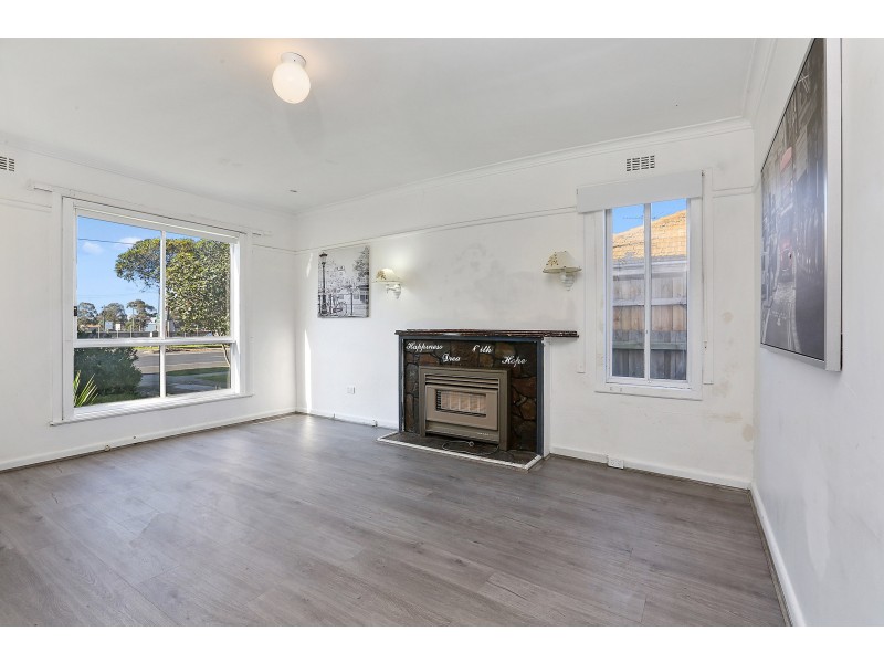 19 Station Street, Norlane VIC 3214