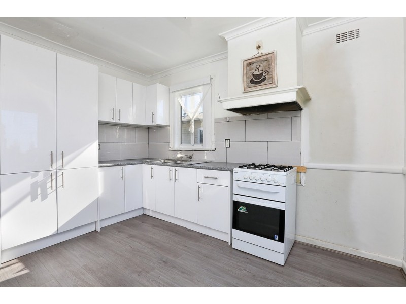 19 Station Street, Norlane VIC 3214