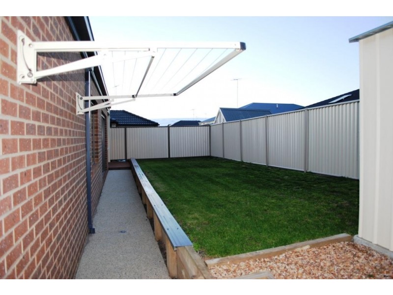 27 Ralph Court, Bell Park VIC 3215