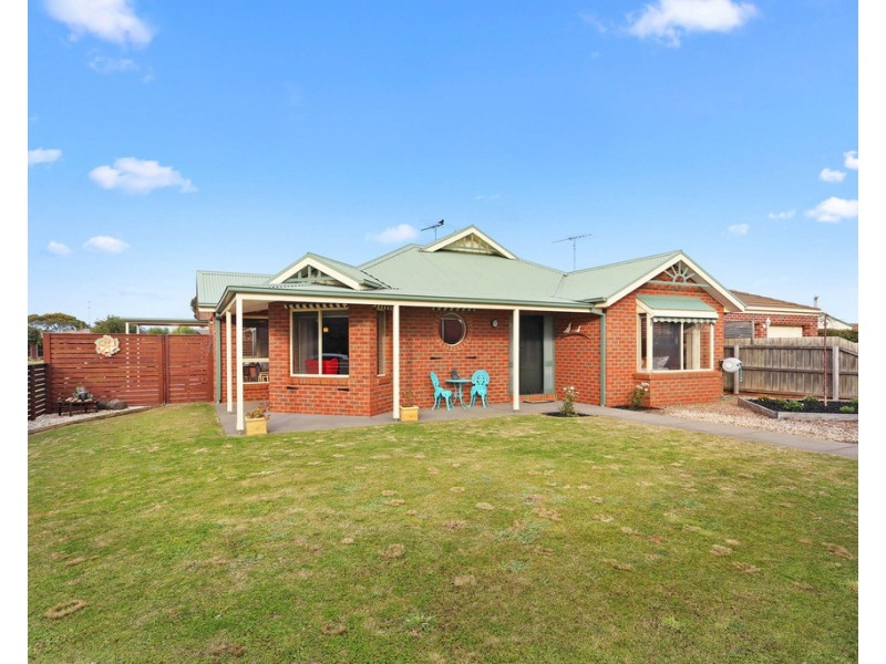 35 Richard Drive, Lara VIC 3212