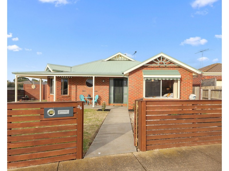 35 Richard Drive, Lara VIC 3212