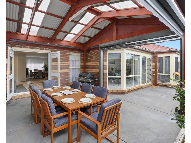 22 Malinda Crescent, Bell Park VIC 3215