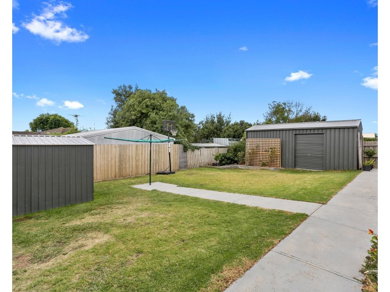 22 Malinda Crescent, Bell Park VIC 3215