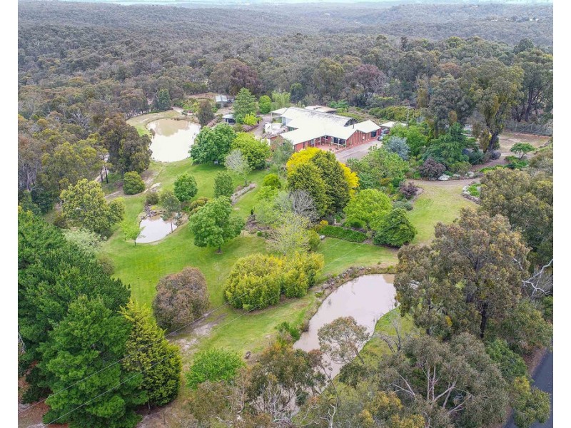 563 De Motts Road, Anakie VIC 3221