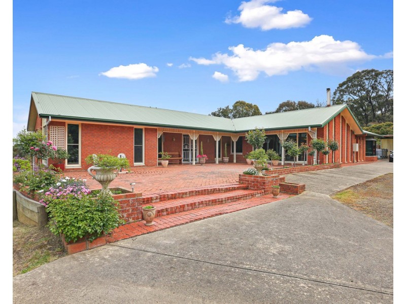 563 De Motts Road, Anakie VIC 3221
