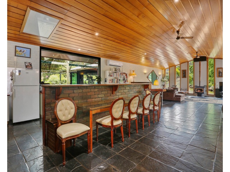 563 De Motts Road, Anakie VIC 3221