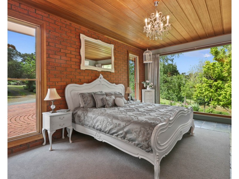 563 De Motts Road, Anakie VIC 3221