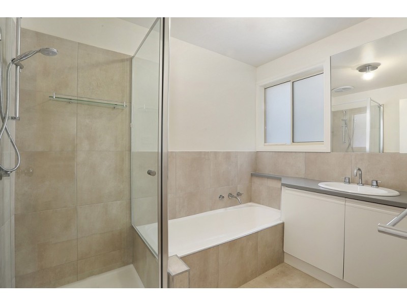 3/2 Selwyn Street, Lara VIC 3212