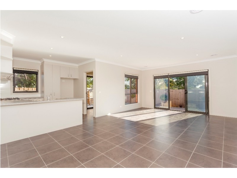 2/50 Camellia Crescent, Norlane VIC 3214