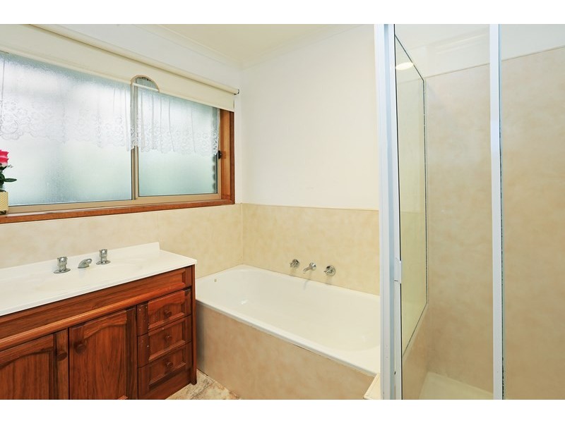 19 Glendye Court, Corio VIC 3214