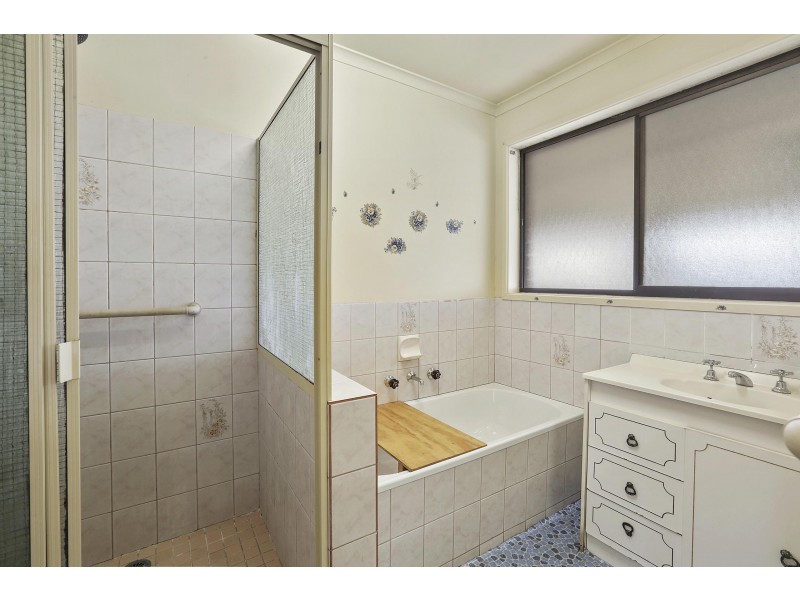 15 Minyip Road, Lara VIC 3212