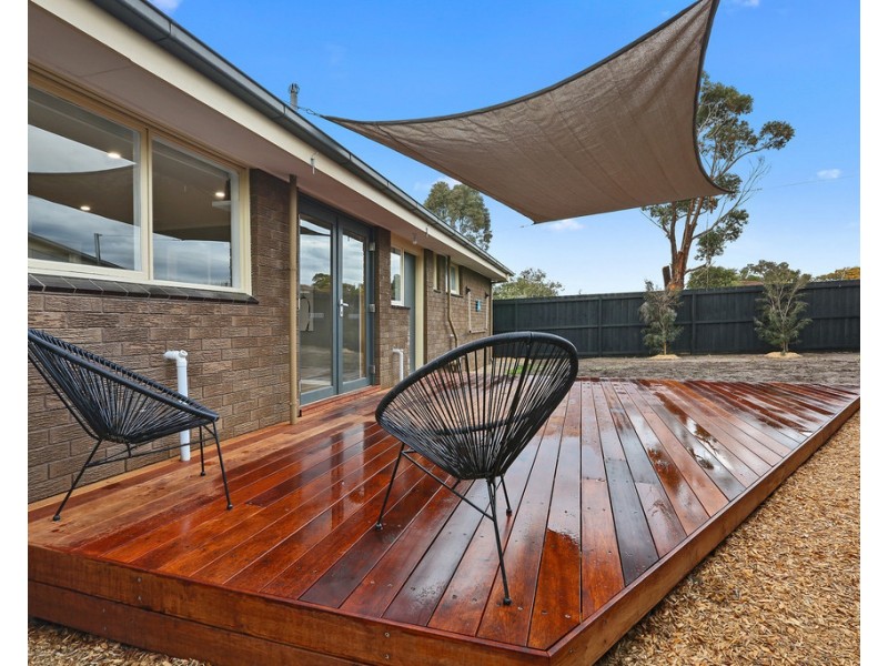 8B Lewis Court, Grovedale VIC 3216