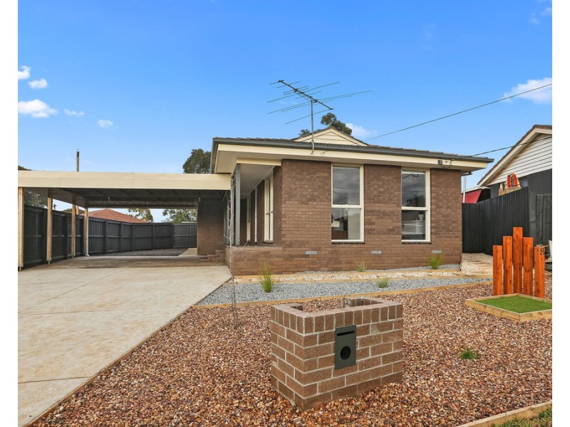 8B Lewis Court, Grovedale VIC 3216