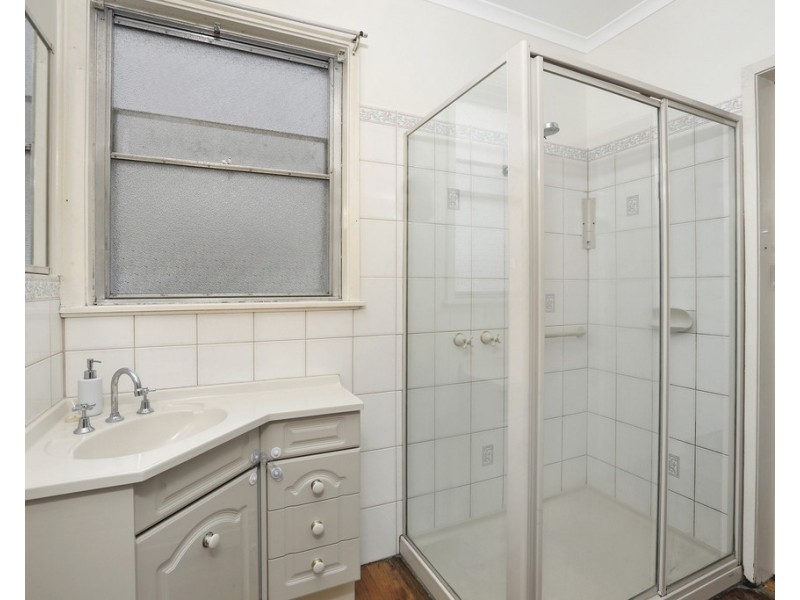 27 Wyoming Avenue, Corio VIC 3214