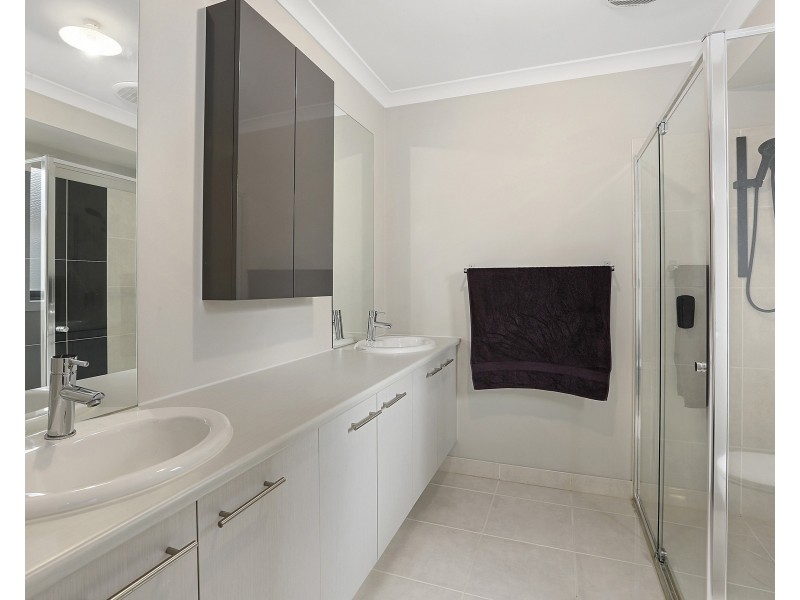 23 Barnong Way, Lara VIC 3212