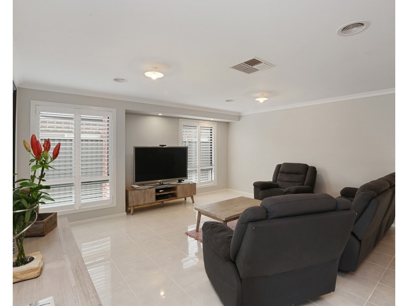 23 Barnong Way, Lara VIC 3212