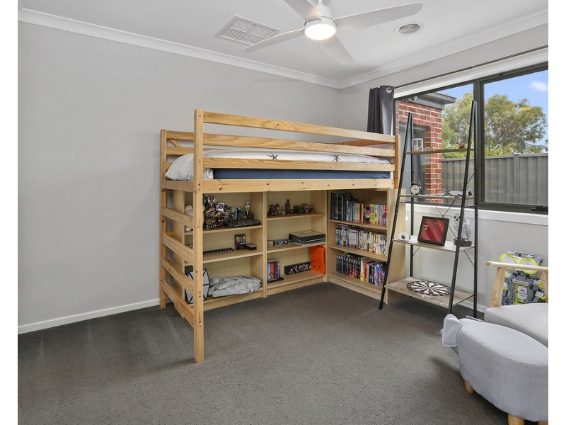 23 Barnong Way, Lara VIC 3212