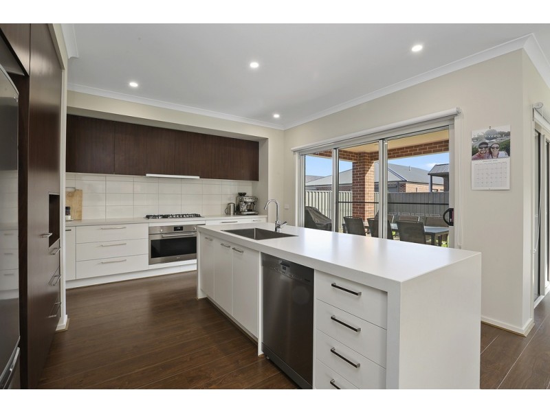 51 Pelican Way, Lara VIC 3212