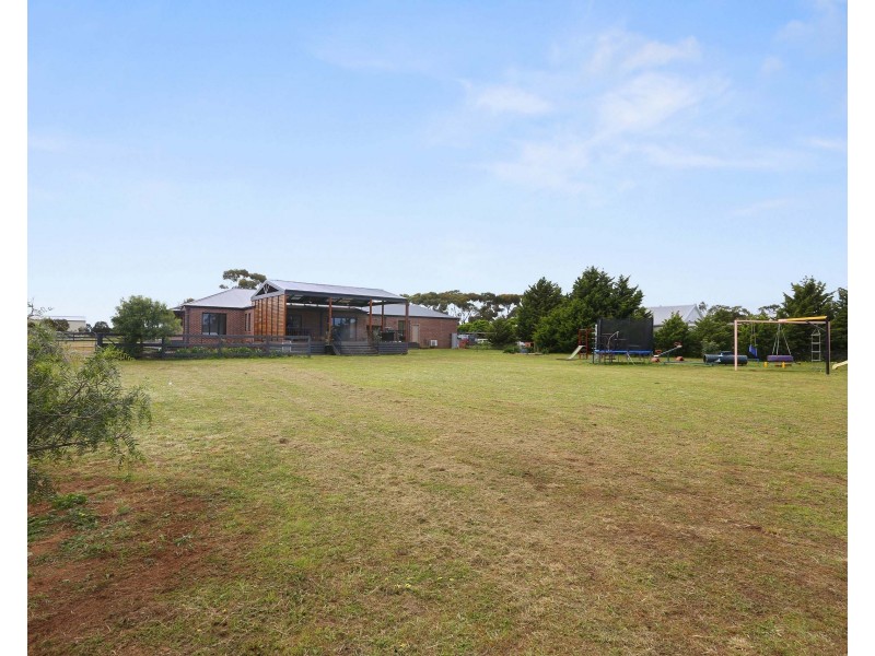 760 Old Melbourne Road, Little River VIC 3211