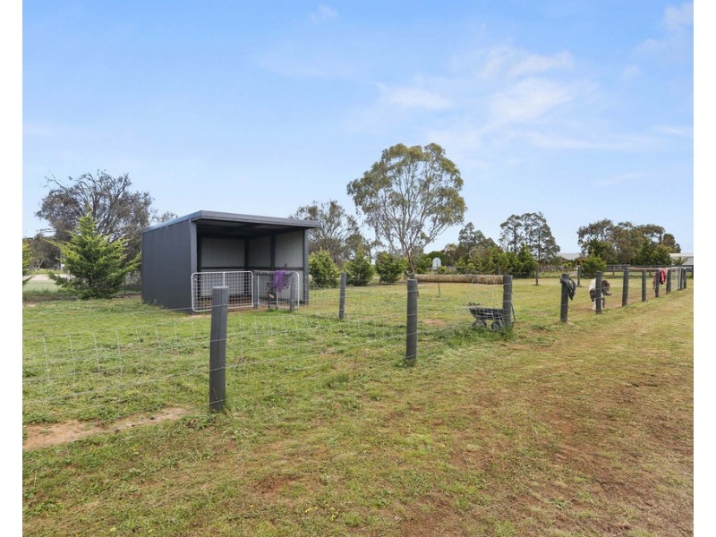 760 Old Melbourne Road, Little River VIC 3211