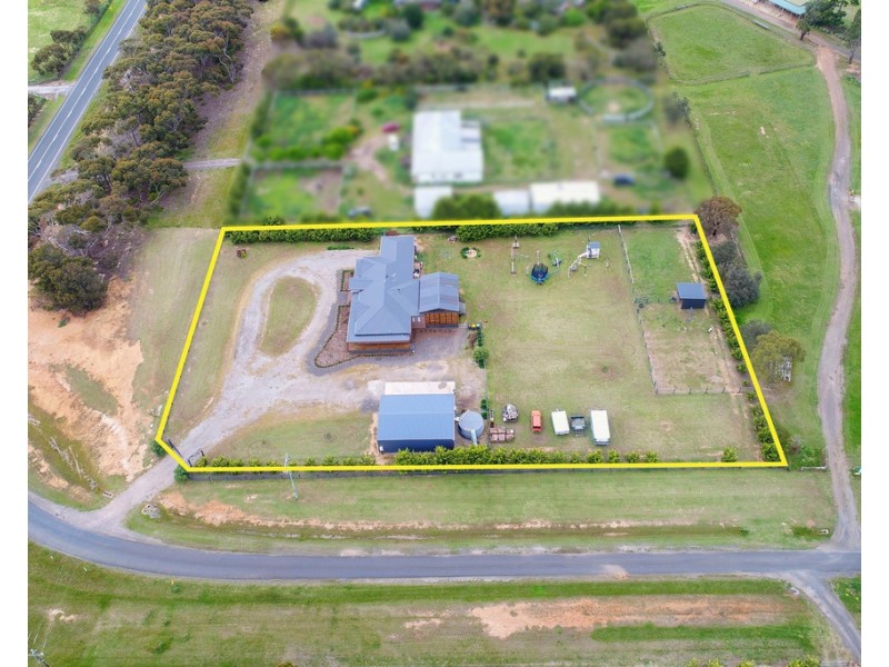 760 Old Melbourne Road, Little River VIC 3211