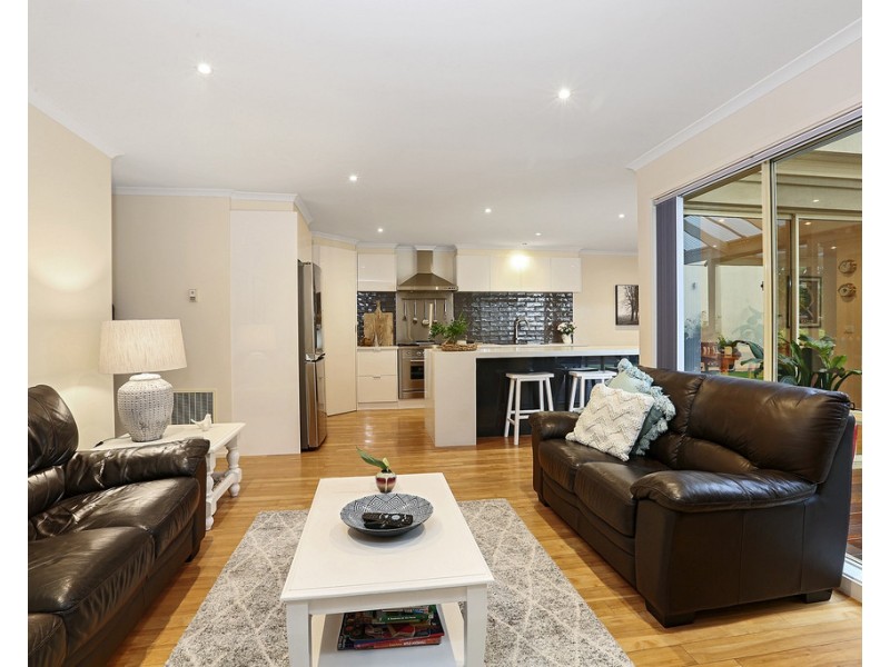 42 Lara Boulevard, Lara VIC 3212