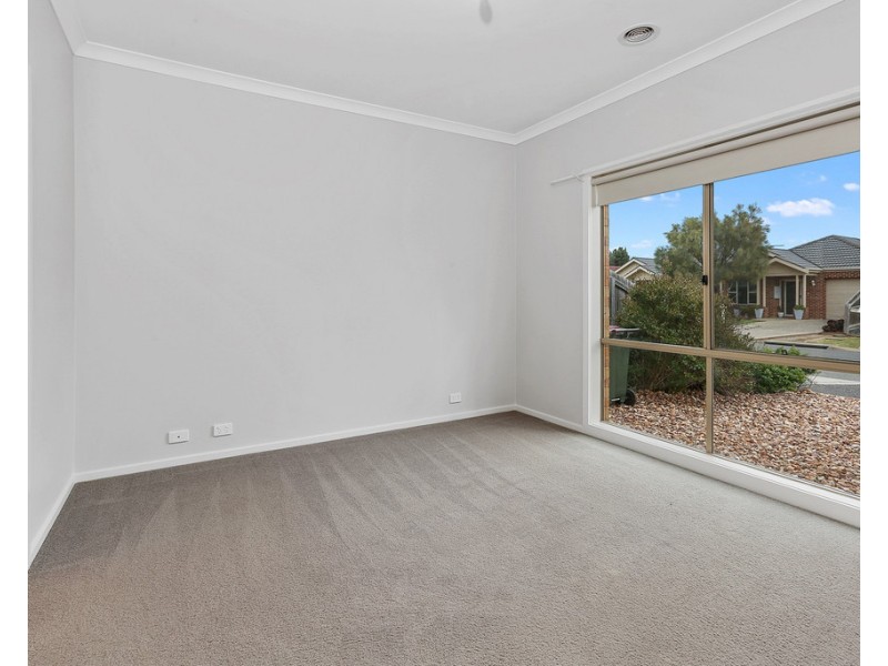 1/30 Kyema Drive, Lara VIC 3212