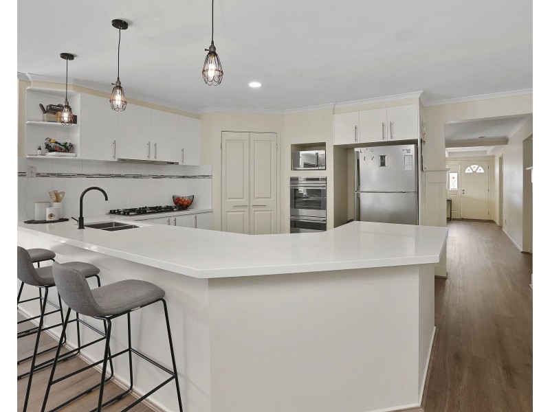 17 Woodvale Court, Bell Park VIC 3215