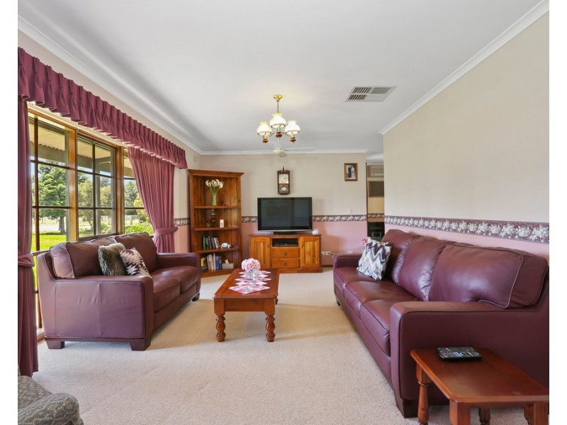 10 Research Road, Lara VIC 3212