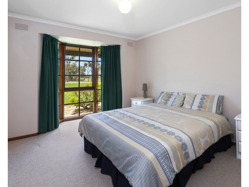 10 Research Road, Lara VIC 3212