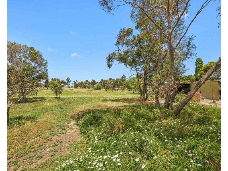 10 Research Road, Lara VIC 3212
