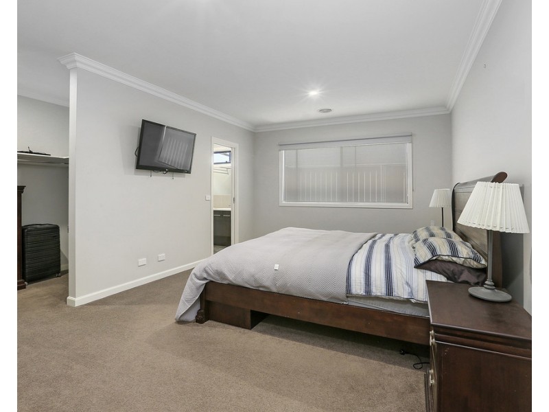 10 Wathaurong Drive, Lara VIC 3212