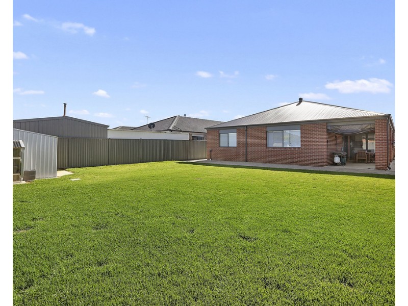 10 Wathaurong Drive, Lara VIC 3212