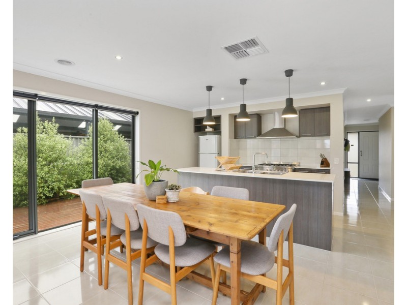 10 Musk Duck Court, Lara VIC 3212