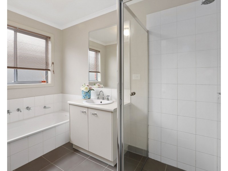 6 Nankeen Avenue, Lara VIC 3212